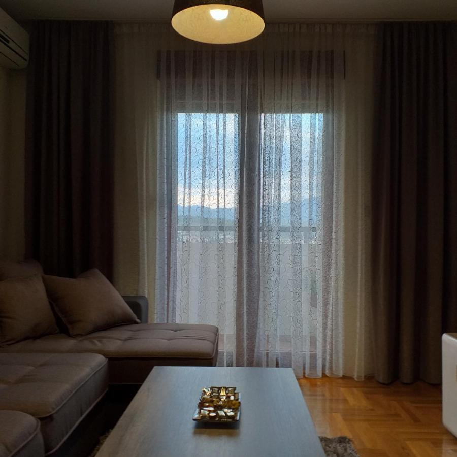 Aphrodite Apartment ポドゴリツァ エクステリア 写真