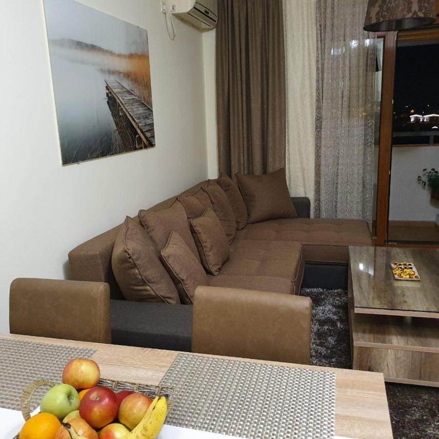 Aphrodite Apartment ポドゴリツァ エクステリア 写真